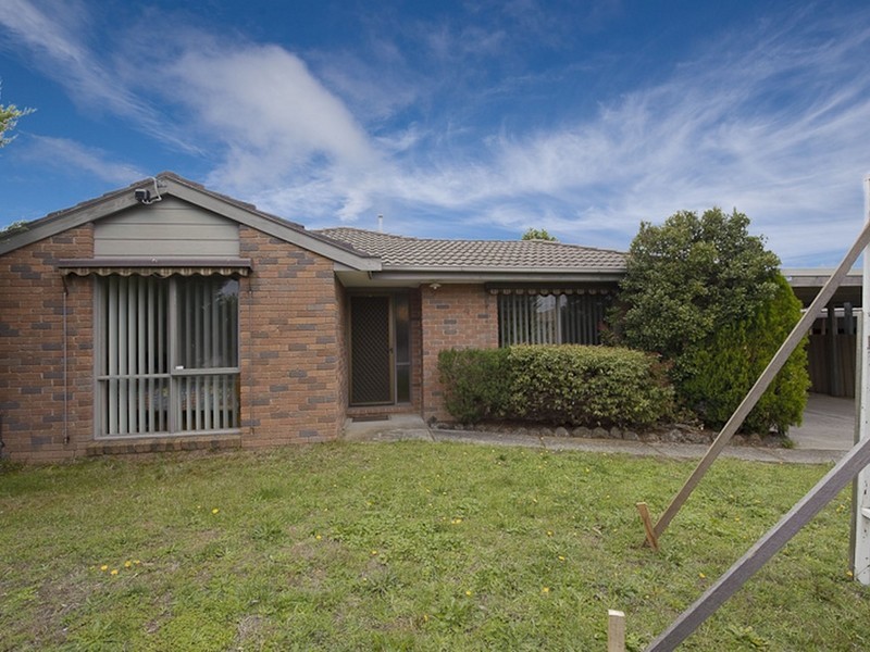 4 Lewisham Close, Hampton Park VIC 3976