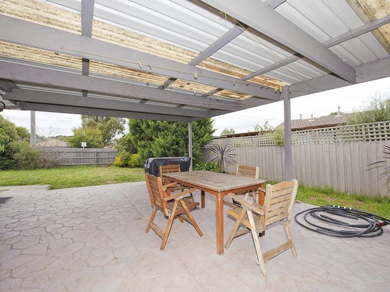 4 Lewisham Close, Hampton Park VIC 3976