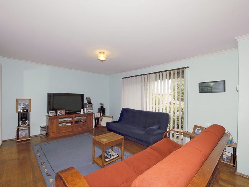 4 Lewisham Close, Hampton Park VIC 3976