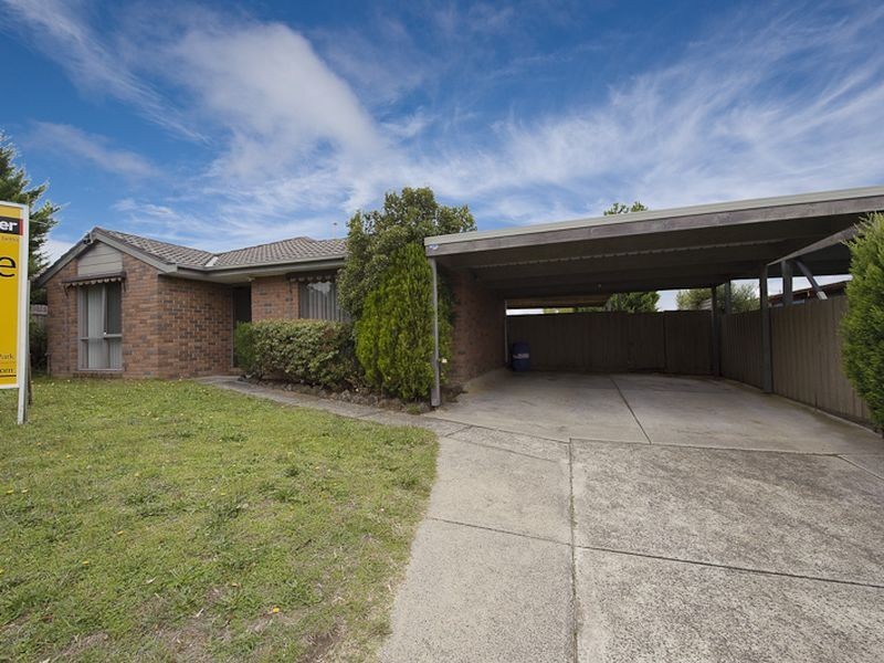 4 Lewisham Close, Hampton Park VIC 3976