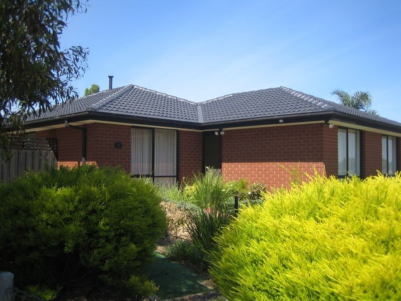 101 Oaktree Drive, Hampton Park VIC 3976