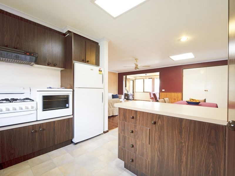 15 Beth Court, Hampton Park VIC 3976