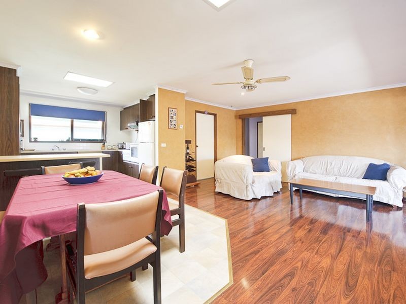 15 Beth Court, Hampton Park VIC 3976