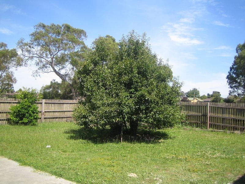 26 Greenvalley Crescent, Hampton Park VIC 3976