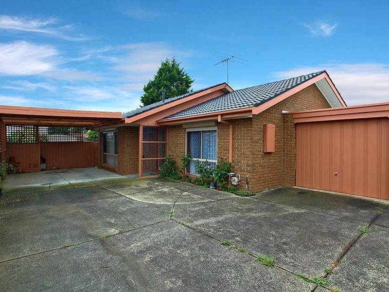 2/37 Ivan Crescent, Hampton Park VIC 3976