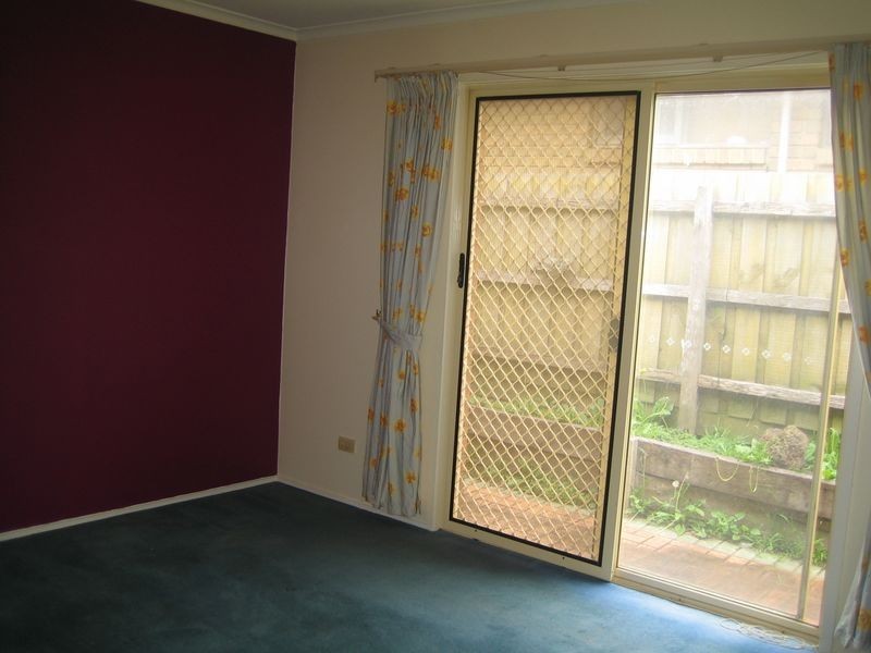 6 Hillview Rise, Hampton Park VIC 3976