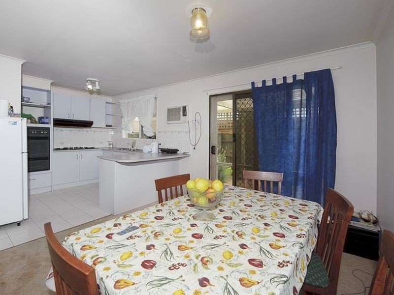 2/2 Alaster Court, Hampton Park VIC 3976