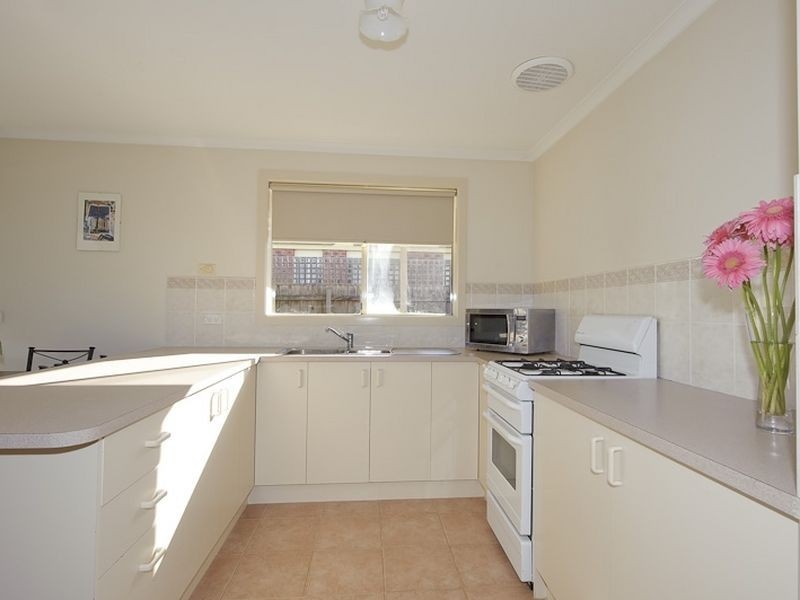 9 Cypress Court, Hampton Park VIC 3976