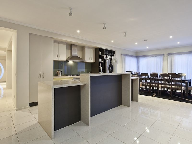 82 Aylmer Road, Lynbrook VIC 3975