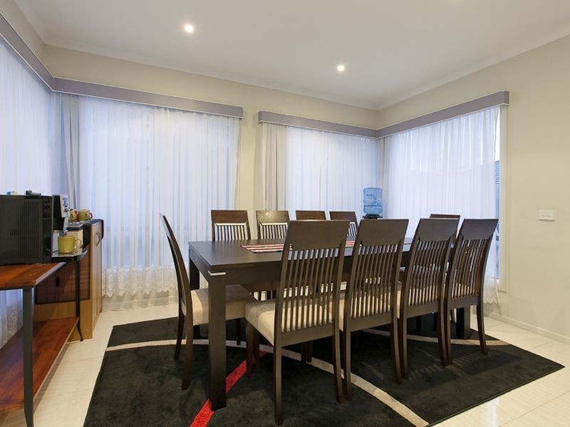 82 Aylmer Road, Lynbrook VIC 3975