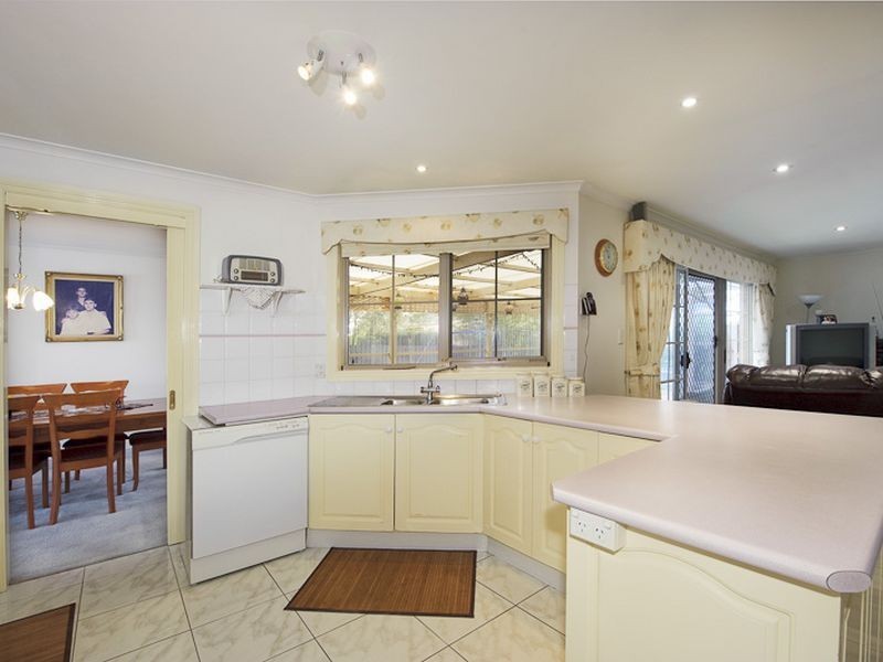 118 Warana Drive, Hampton Park VIC 3976