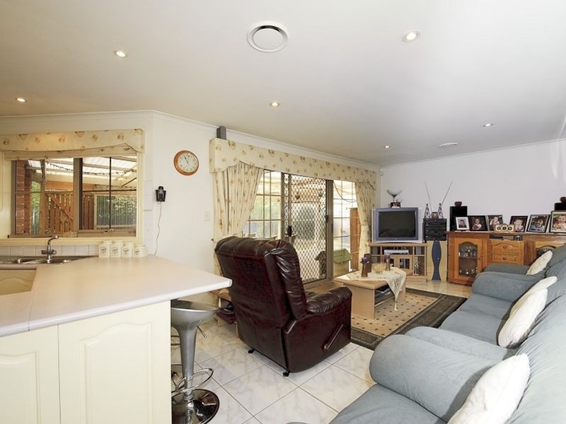 118 Warana Drive, Hampton Park VIC 3976