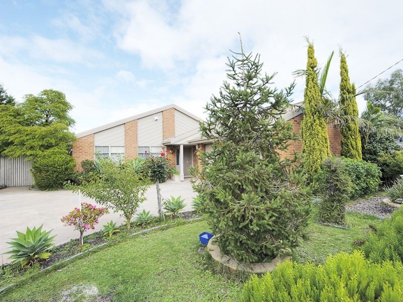 118 Warana Drive, Hampton Park VIC 3976