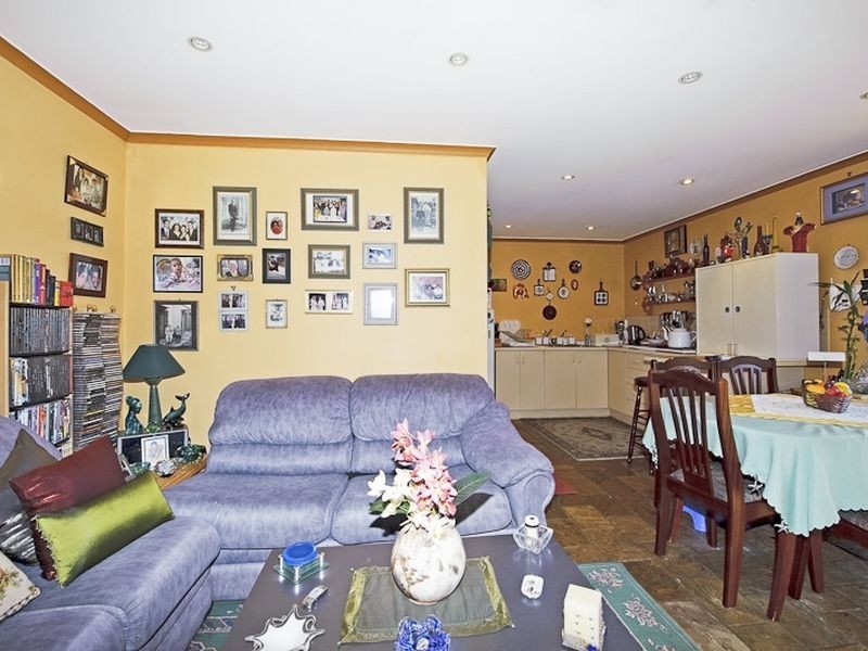 72 Springfield Crescent, Hampton Park VIC 3976