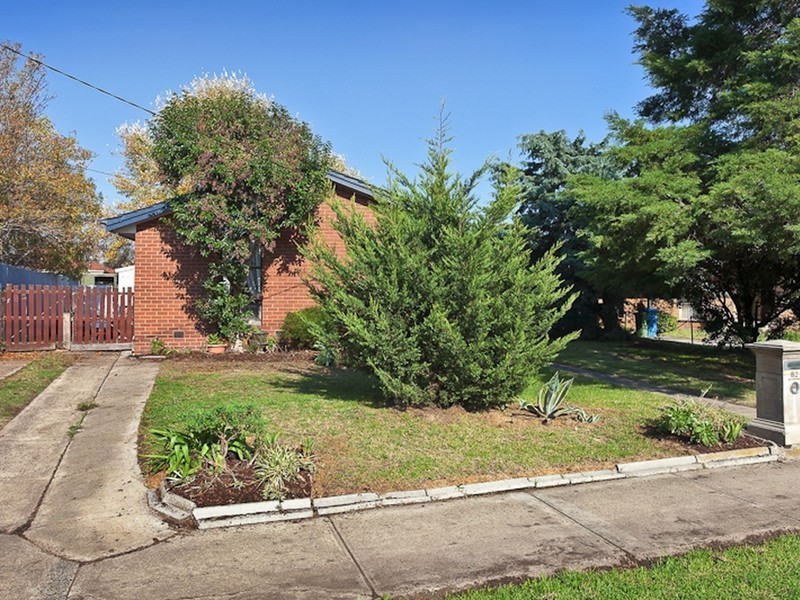 82 Pound Road, Hampton Park VIC 3976