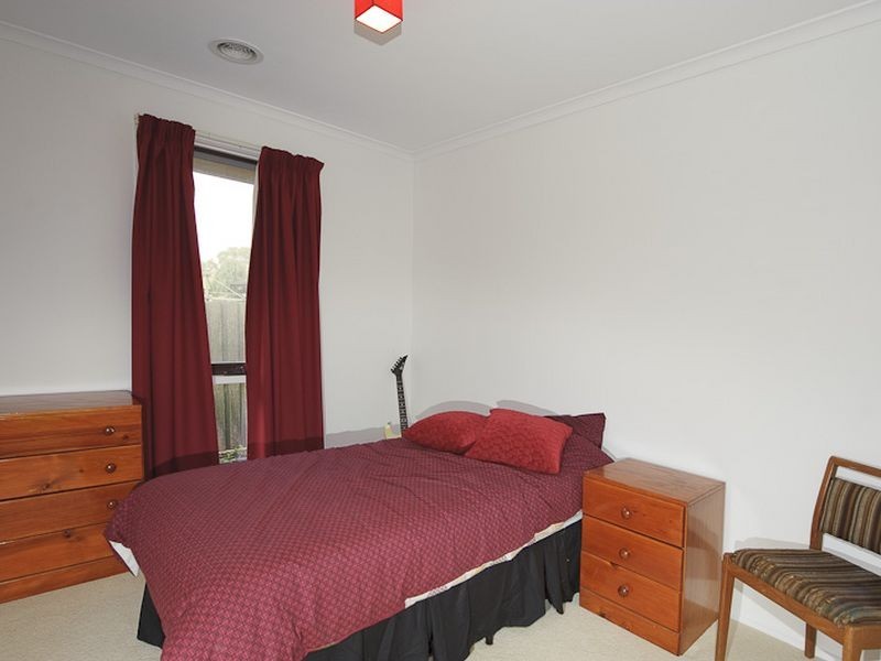 6 Beckington Crescent, Hampton Park VIC 3976