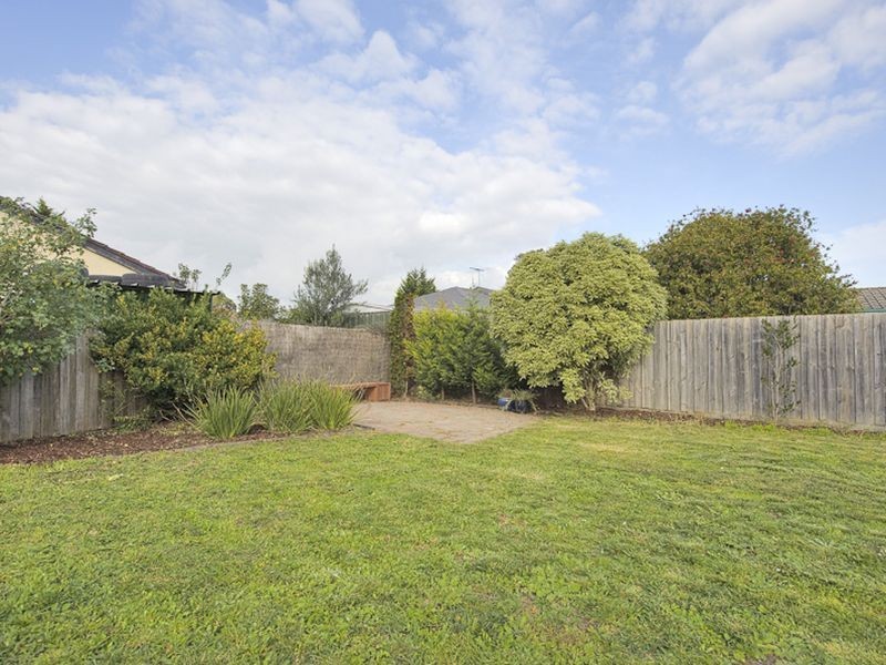 6 Beckington Crescent, Hampton Park VIC 3976
