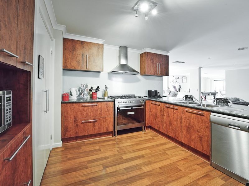 12 Glenbrook Crescent, Lynbrook VIC 3975