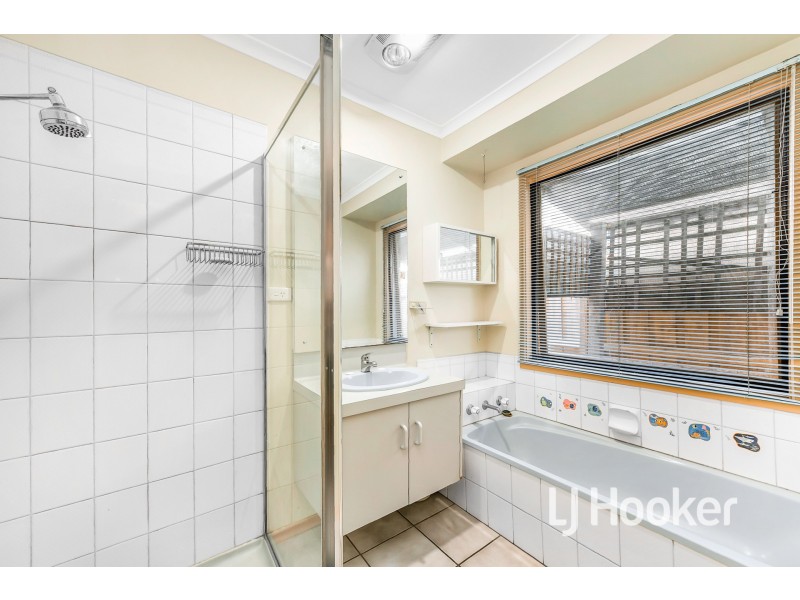 9 Katherine Court, Hampton Park VIC 3976