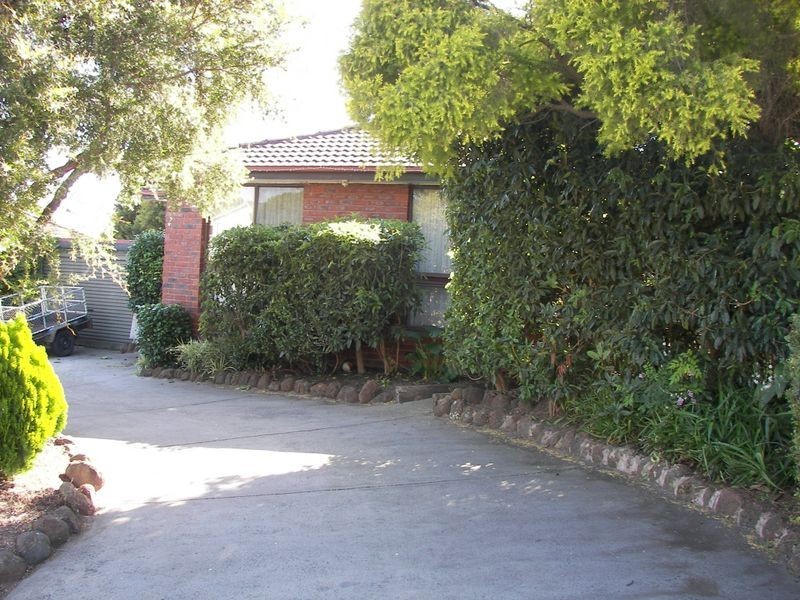 69 Matthew Flinders Drive, Endeavour Hills VIC 3802