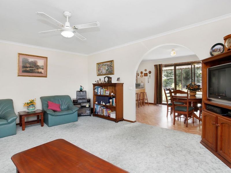 27 Alma Road, Hampton Park VIC 3976