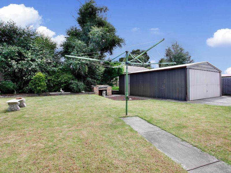 27 Alma Road, Hampton Park VIC 3976