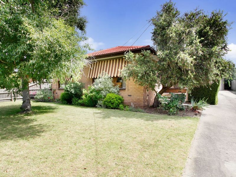 27 Alma Road, Hampton Park VIC 3976