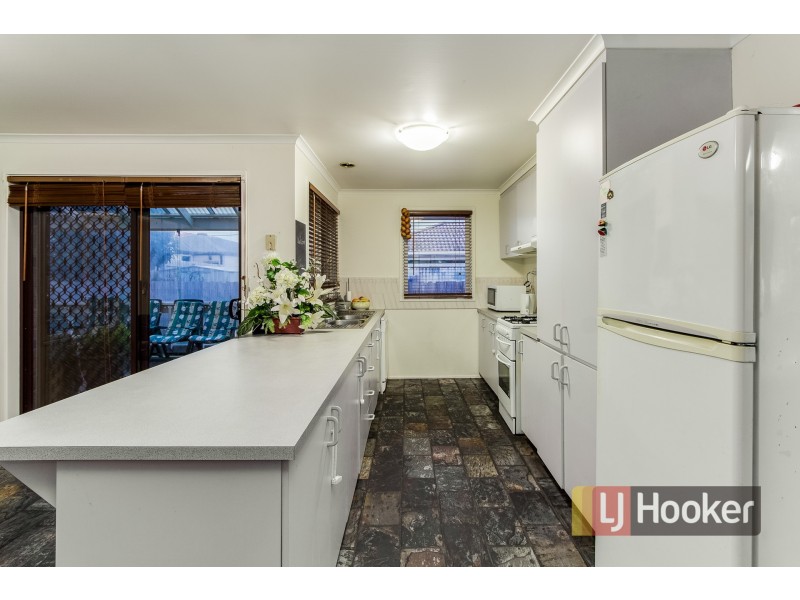 Unit 1/73 Warana Drive, Hampton Park VIC 3976