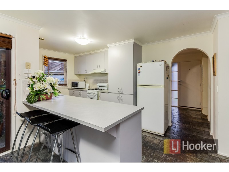Unit 1/73 Warana Drive, Hampton Park VIC 3976