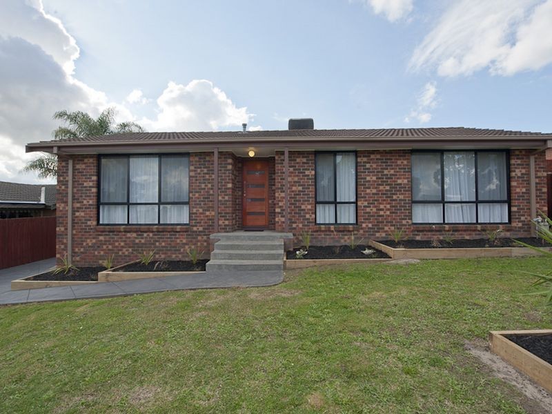 66 Oaktree Drive, Hampton Park VIC 3976