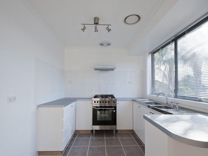 66 Oaktree Drive, Hampton Park VIC 3976