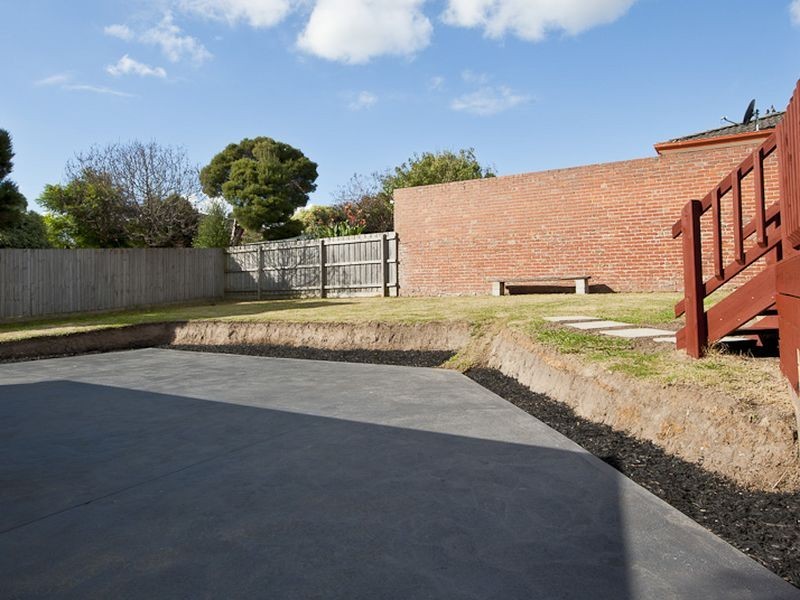 66 Oaktree Drive, Hampton Park VIC 3976