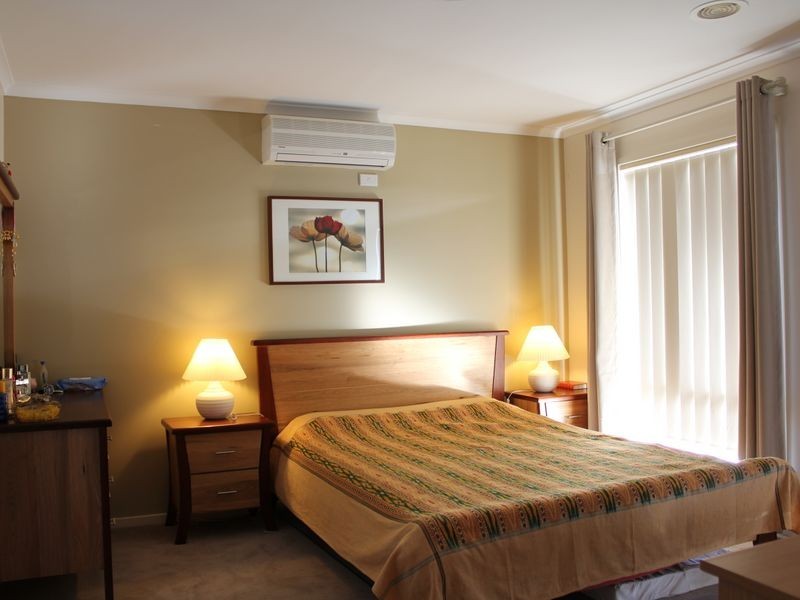 48 Bateman Grove, Hampton Park VIC 3976