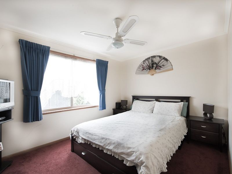 8 Sunset Place, Hampton Park VIC 3976