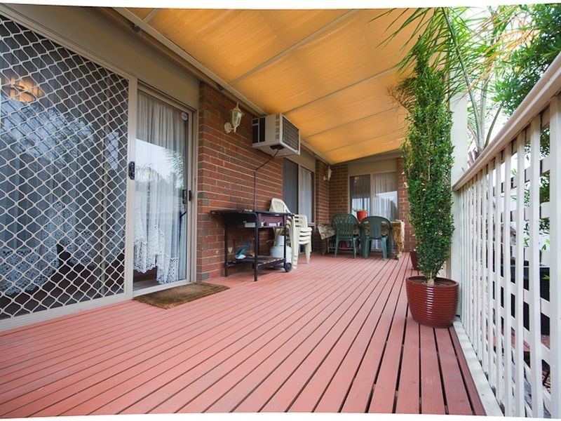 8 Sunset Place, Hampton Park VIC 3976