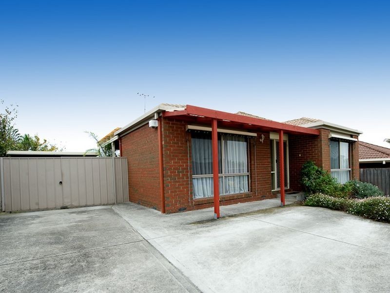 8 Sunset Place, Hampton Park VIC 3976