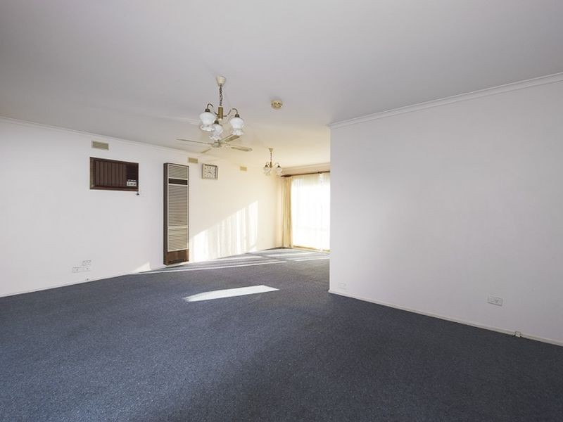 17 Highton Close, Hampton Park VIC 3976