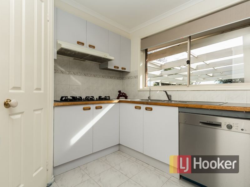 2 Tomasetti Crescent, Narre Warren VIC 3805