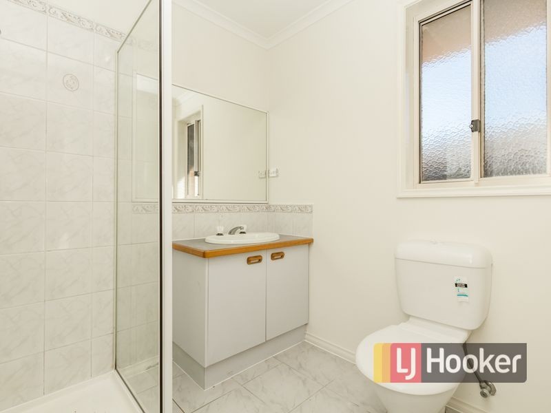 2 Tomasetti Crescent, Narre Warren VIC 3805