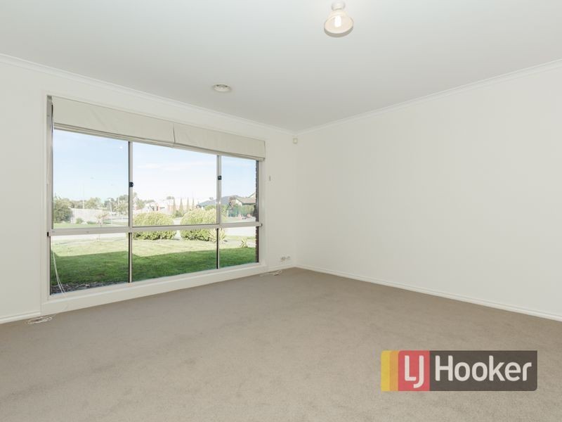 2 Tomasetti Crescent, Narre Warren VIC 3805