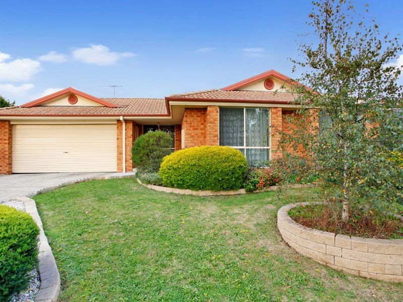 43 Bemersyde Drive, Berwick VIC 3806