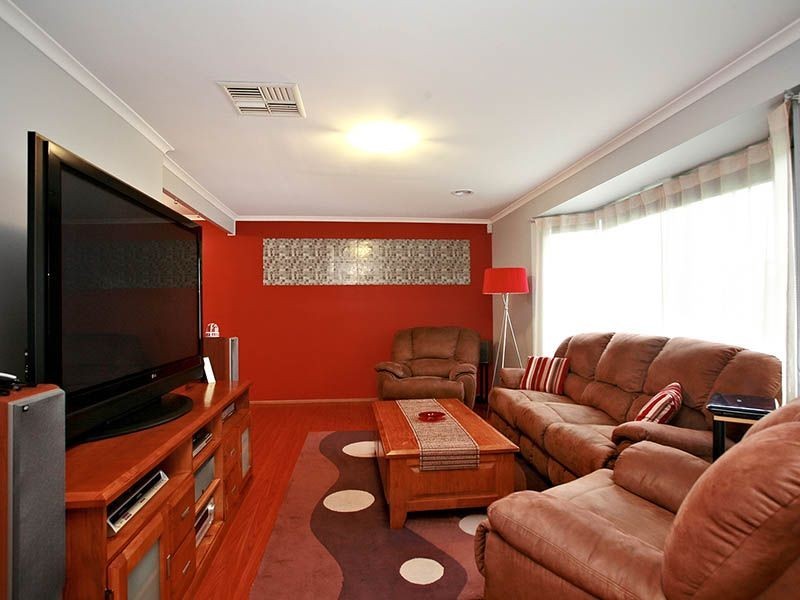 88 Robjant Street, Hampton Park VIC 3976