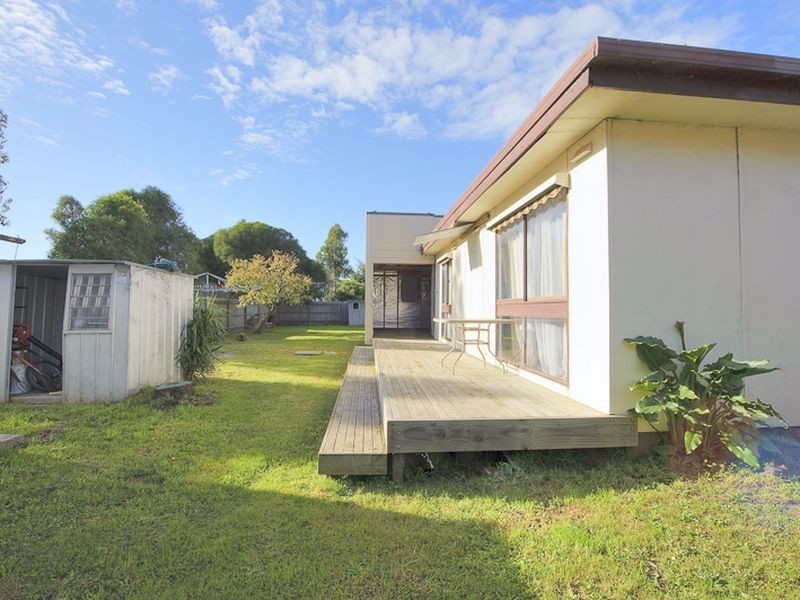 10 Western Way, Narre Warren VIC 3805