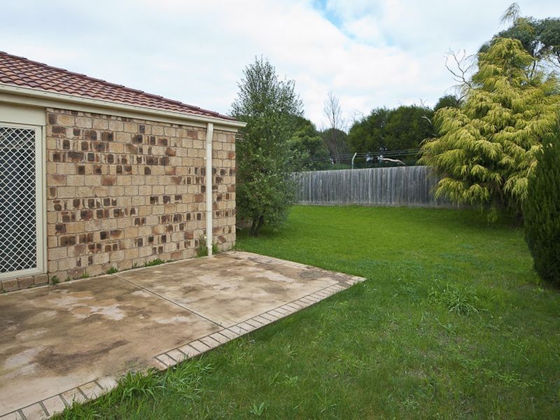 32 Redwood Avenue, Hampton Park VIC 3976