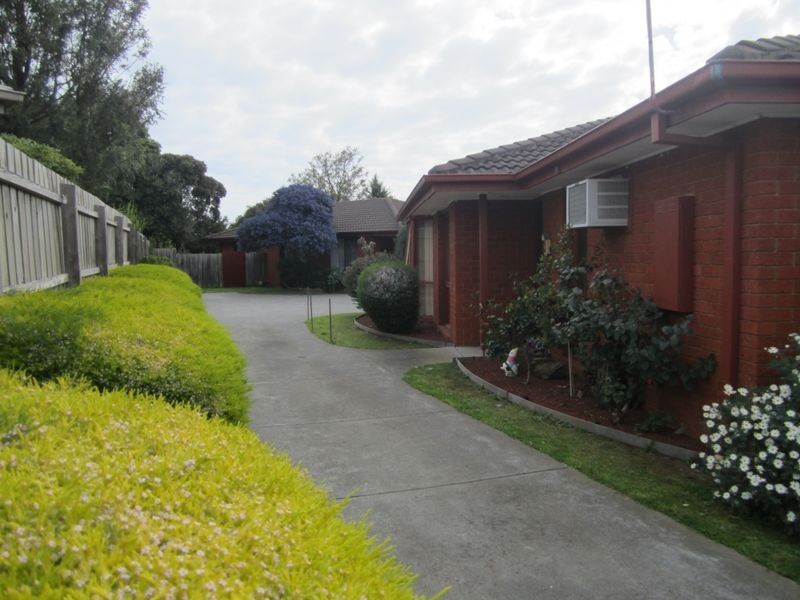 2/15 Patricia Court, Hampton Park VIC 3976