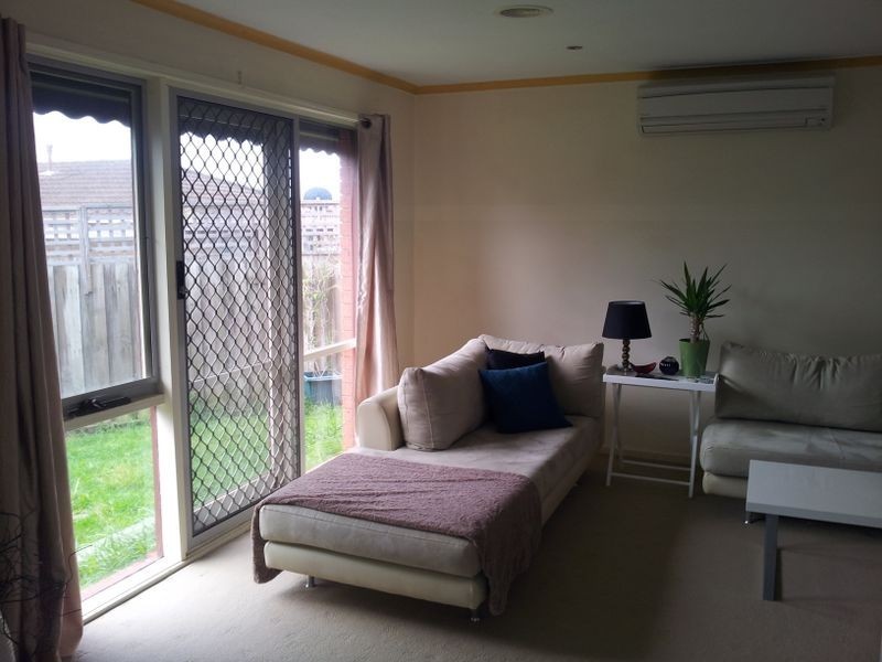 2/15 Patricia Court, Hampton Park VIC 3976