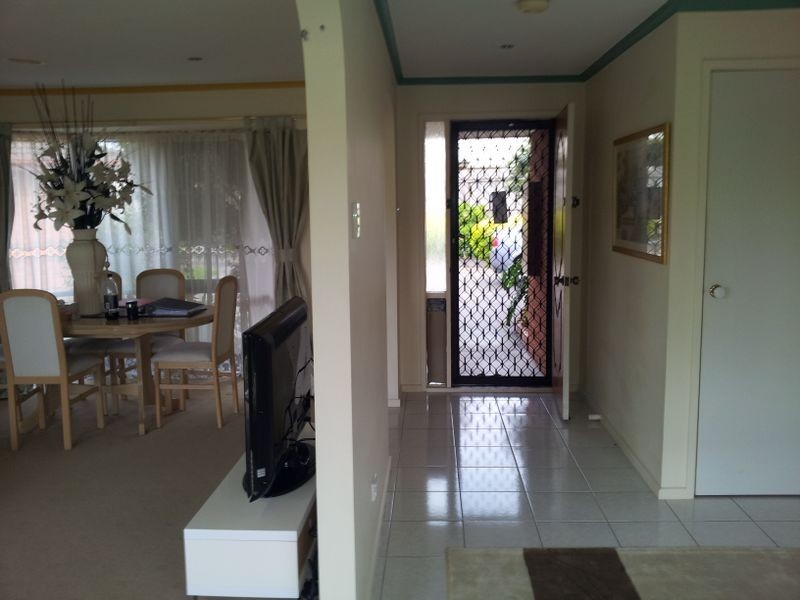 2/15 Patricia Court, Hampton Park VIC 3976