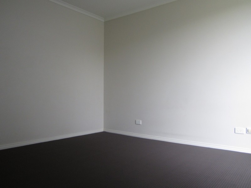 34 Bounty Way, Berwick VIC 3806