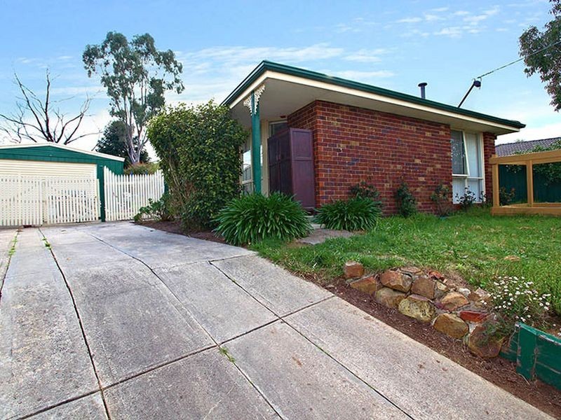 17 Sue Court, Hampton Park VIC 3976