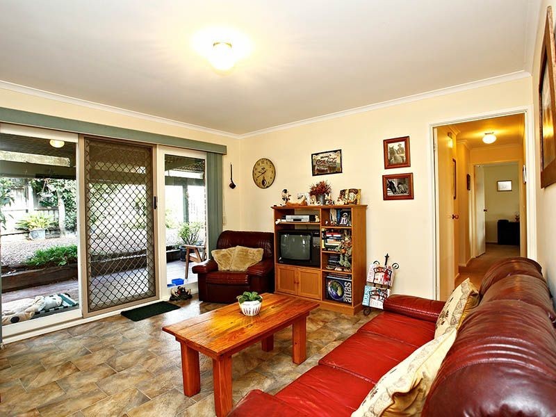 4 Edsall Close, Hampton Park VIC 3976